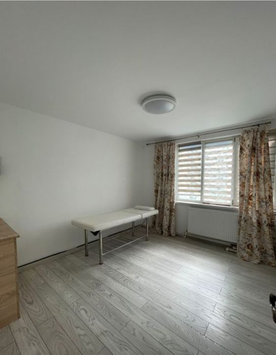 Inchiriez salon Calea București