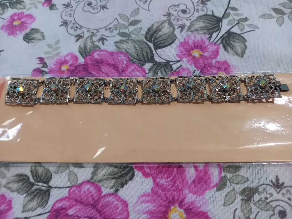 Vând Brățară Dama Eleganta cu Pietre Vitingi