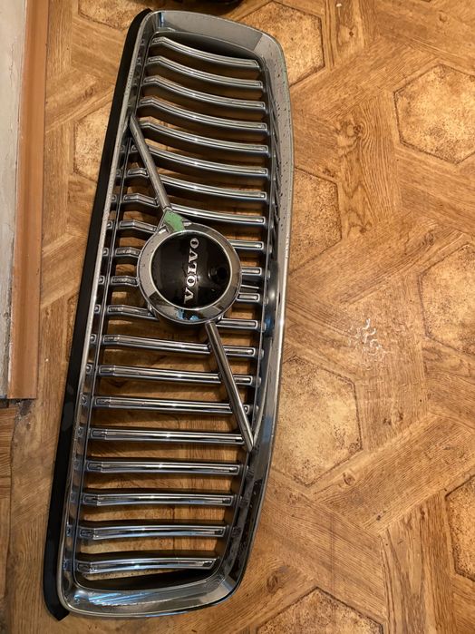 Решетка Volvo xc90