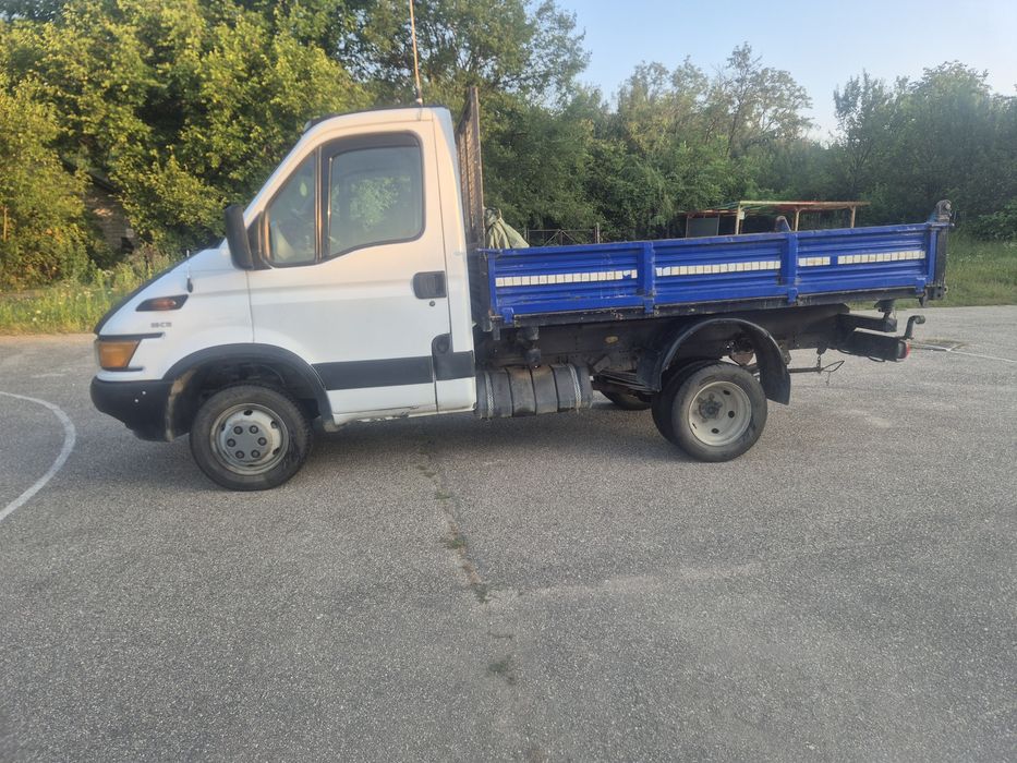 De vânzare iveco basculabil