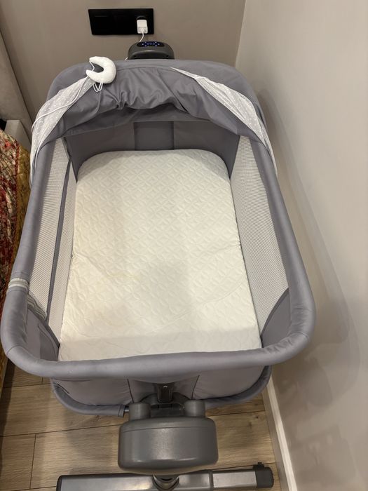 Продам электронную люльку-укачиватель Coolbaby в хорошем состоянии.