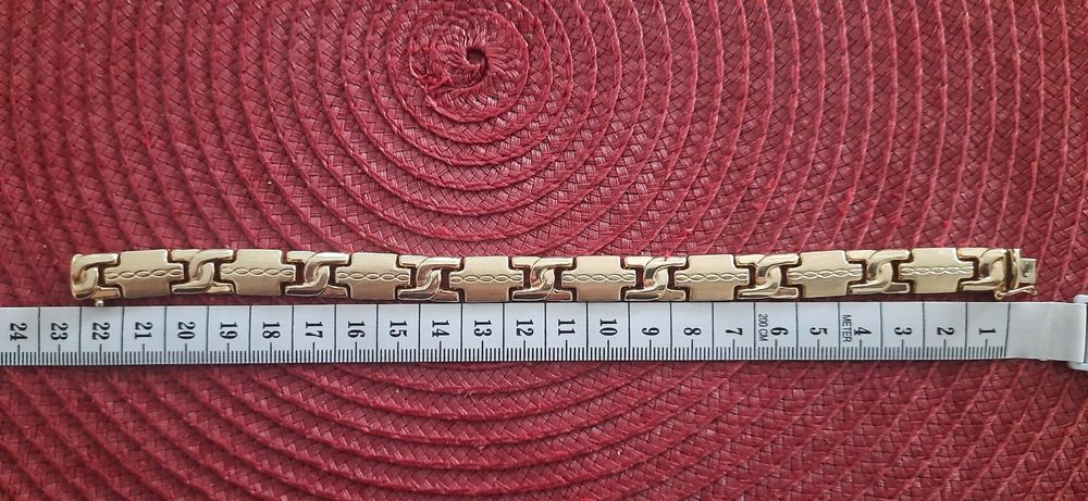 Продават се мъжки  златен синджир +боксова ръкавица и гривна