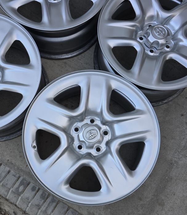 Тойота оригинал диски