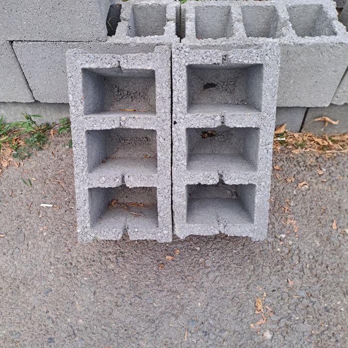 Bolțari vibropresati pt temelie Scoarța,  Tg Jiu