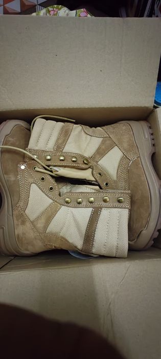 Берцы бежевый новый