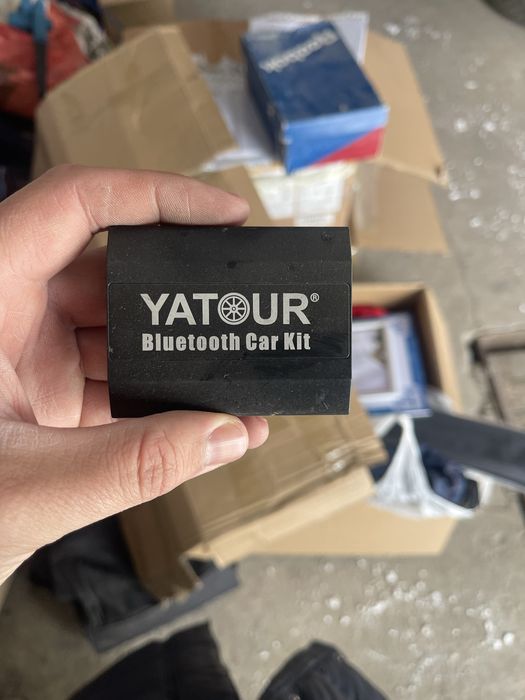 Продам блютуз блок для подключения к штатной магнетоле в авто