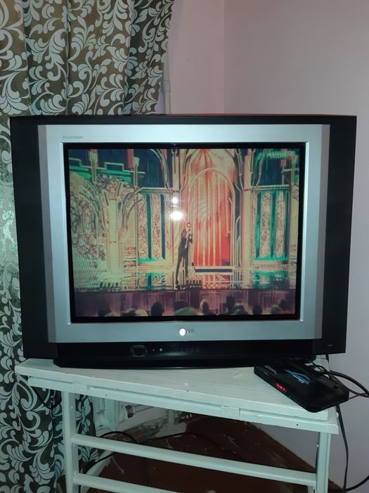 Продаётся телевизор LG