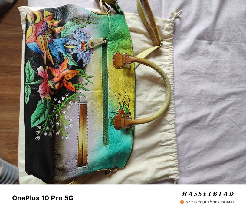 Vând geanta piele naturala pictata manual