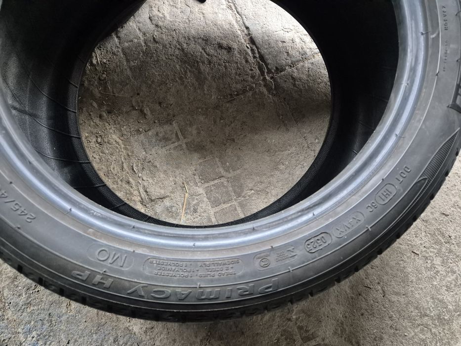 245 40 17 Мишелин 2бр. 23г