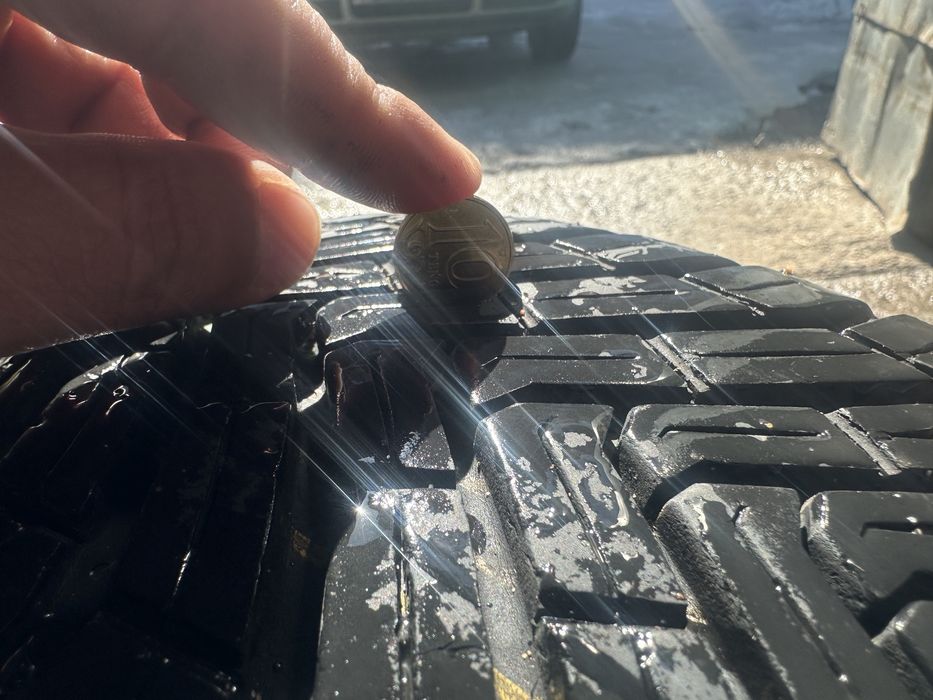 Продам всесезонную резину Continental