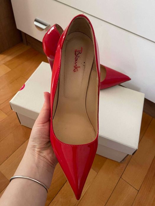 Дамски обувки на ток / Дамски токчета