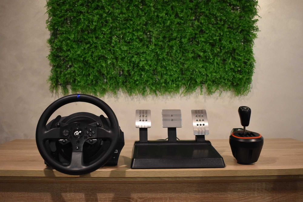 Thrustmaster T300 RS GT + Shifter