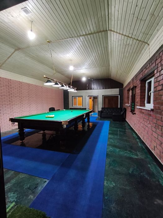 Біркөлікте котедж арендаға беріледі. Подогрев бассейн, бания.