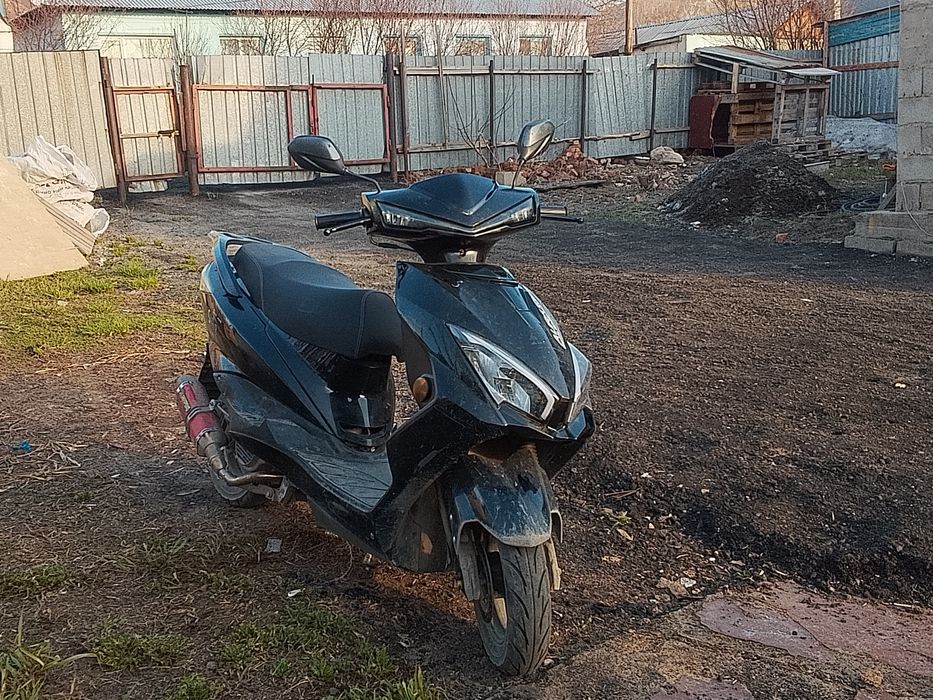 Скутер м 10 150 кубов