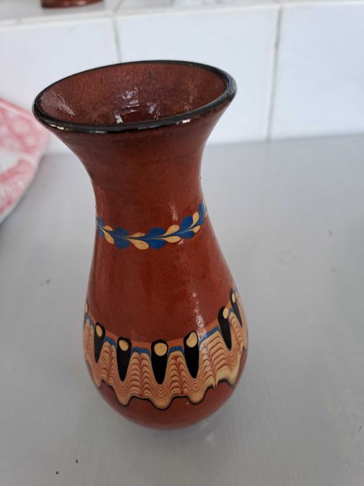 Вази от порцелан,метал,дърво и керамика.Битови керамични фигури