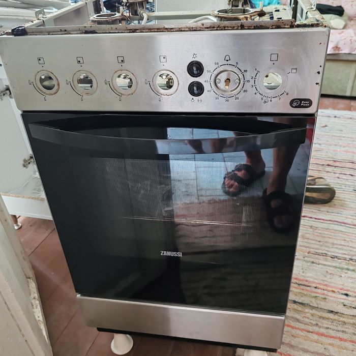 Aragaz Zanussi pentru piese