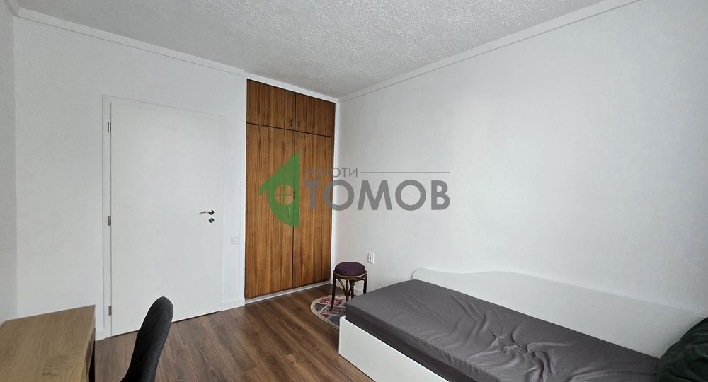 Дава се под наем Тристаен апартамент в Стара Загора, Център - 86 кв.м за 398.82 € - Снимка #5