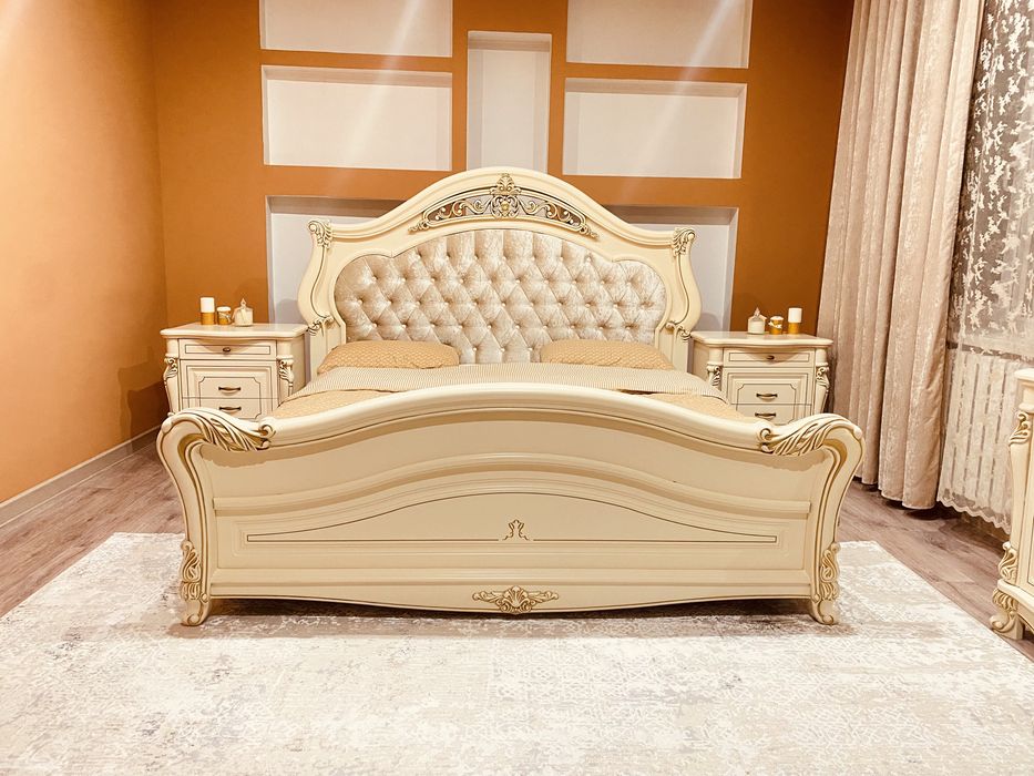 Продам спальный гарнитур