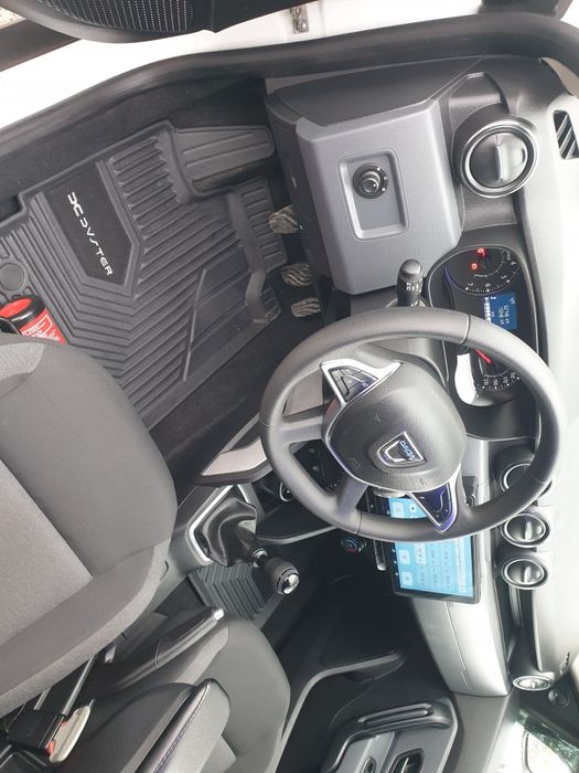Vând Dacia Duster 2022 garantie
