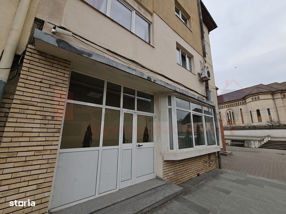 Spatiu | Apartament cu 4cam,2bai, 2intrari, Casa de Cultura |VIDEO