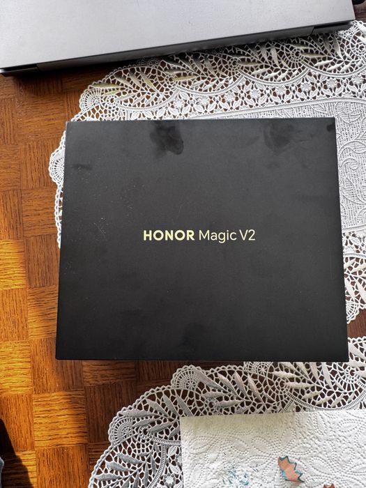 Telefon Honor Magic v2 nou sigilat