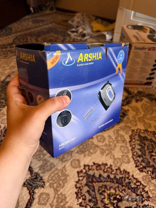 Arshia Powerful Stand Mixer 1400W va Arshia 5-Speed Hand Mixer 600W