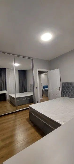 Сдается 3-комн квартира с Дизайнерским ремонтом на Саракульке