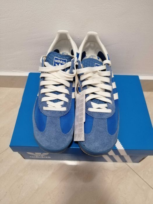 Маратонки ADIDAS