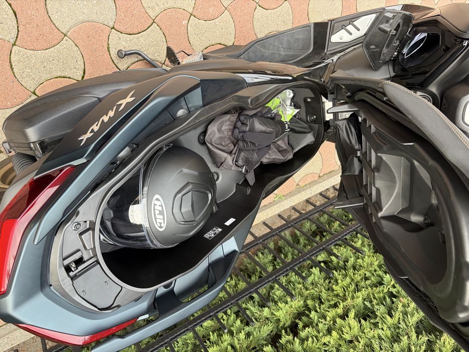 Yamaha XMAX 300 - TechMax