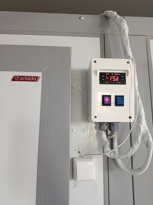 Холодильная и морозильная камера