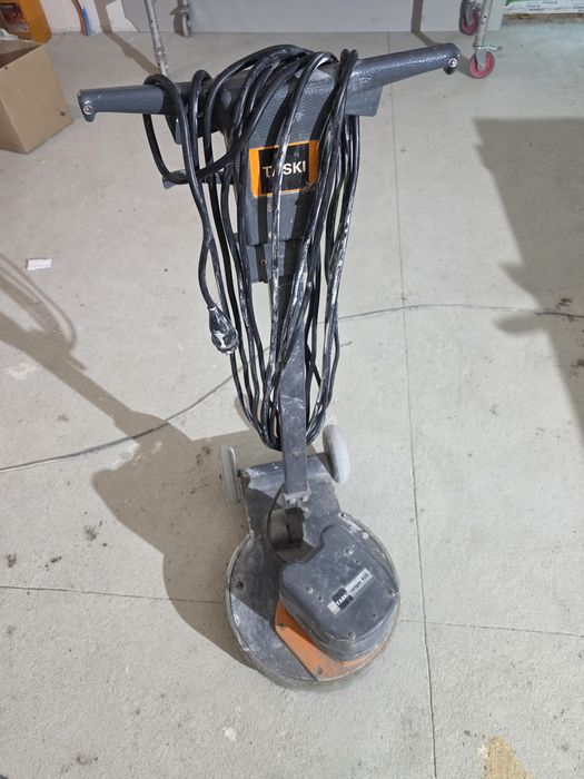 Еднодискова машина за полиране