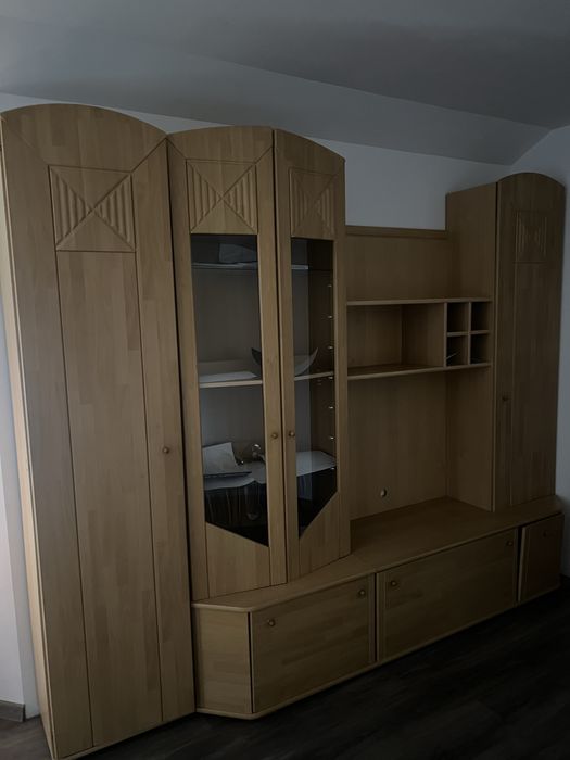 Vand mobilă dormitor.