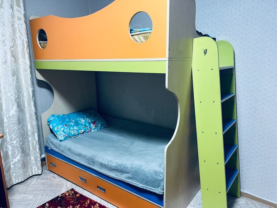 Продам двухъяручную кровать