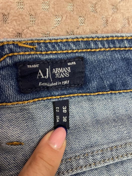 Дамски дънки Armani 30