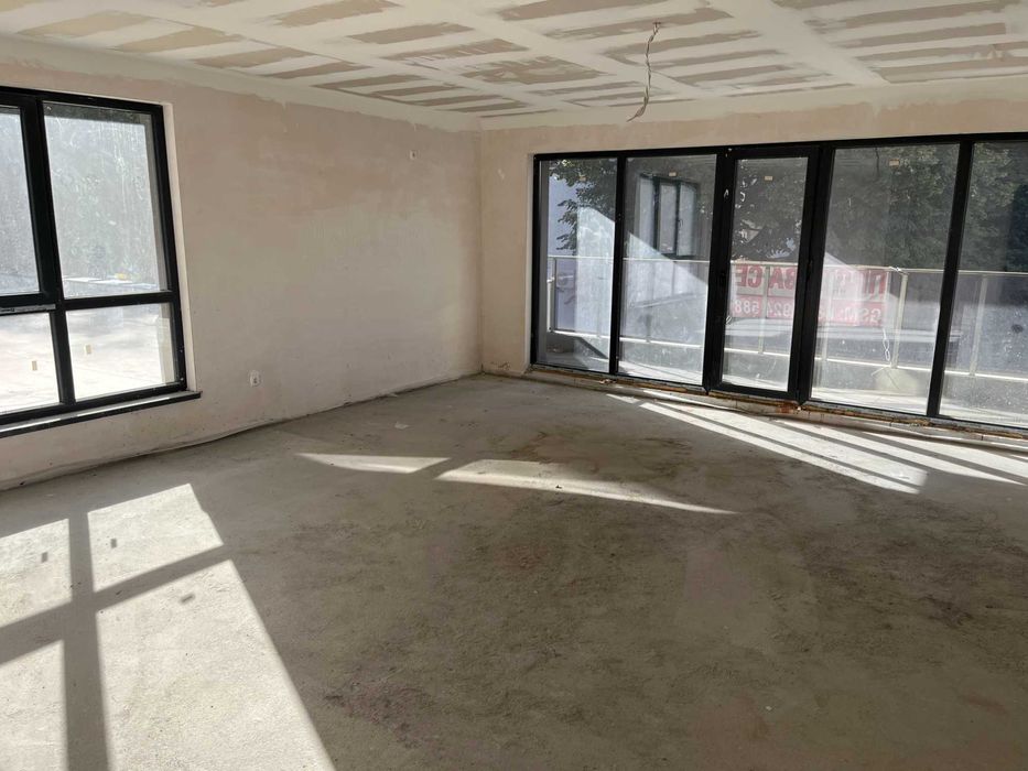 Продава се тристаен апартамент – ново строителство, кв. „Васил Левски“