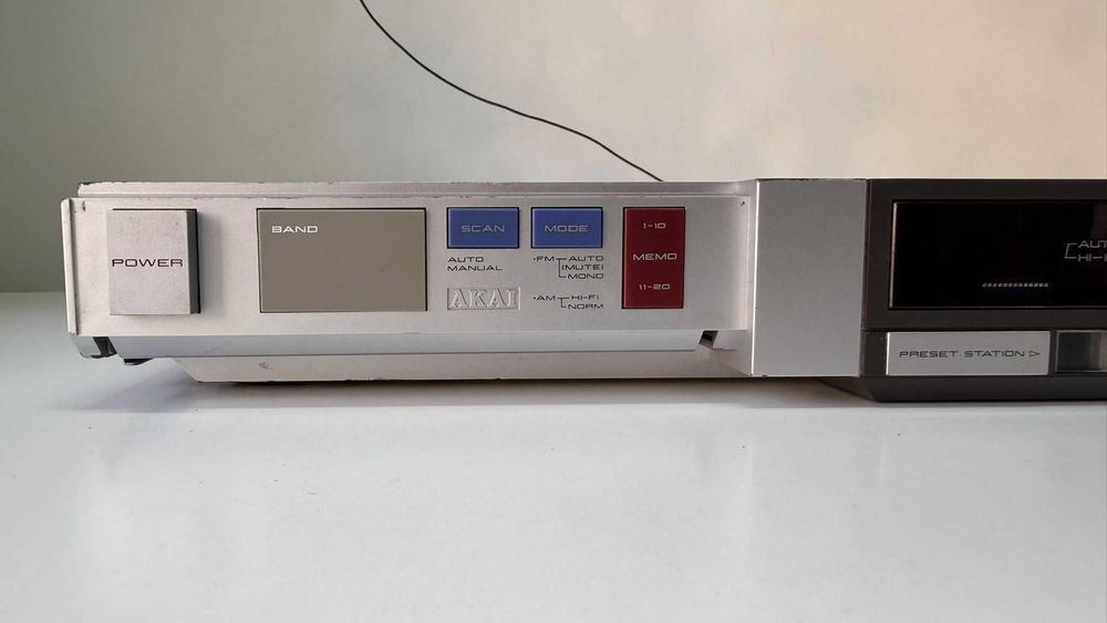 Akai AT-S7 Tuner Hi-Fi Stereo Made in Japan Slim pt Amplificator