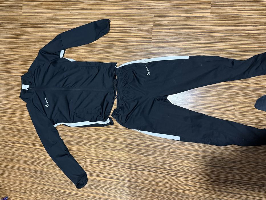 Nike екип