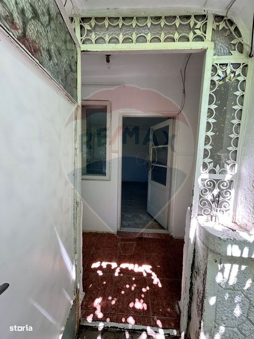 Casă / Vilă cu 5 camere de vânzare în zona Traian