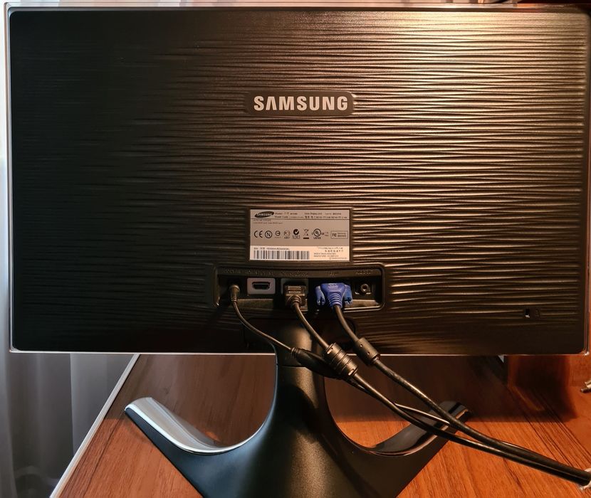 Монитор Samsung 75 Гц