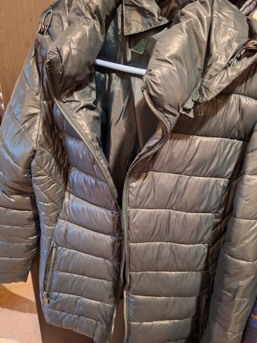 Продавам дамско яке като Ново само му липсва етикета