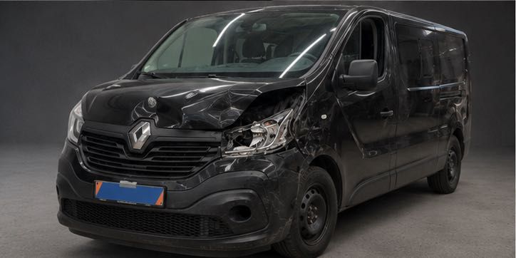 Renault Trafic 3 1.6 dci двигател R9M415 121 кс.6 ск скоростна кутия PF6040 135 000 км Рено Трафик 3 1.6 dci engine R9M415 121 hp 6 sp gear box PF6040