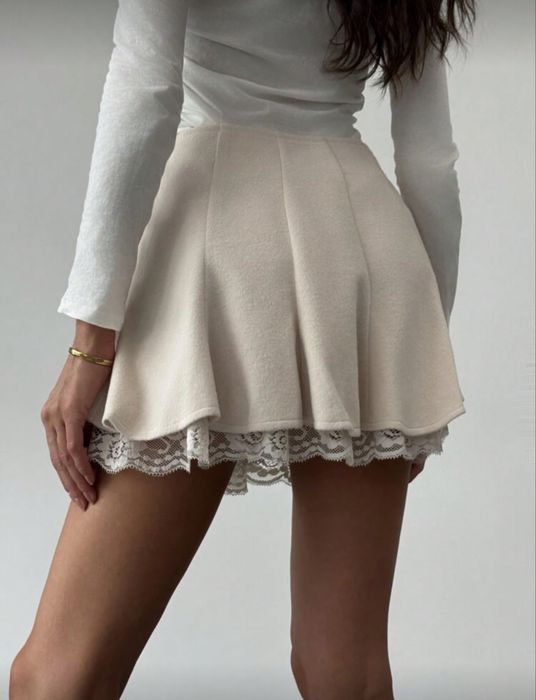 Красива дамска пола