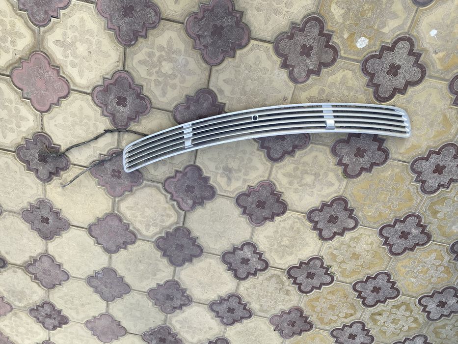 Решетка на Мерседес