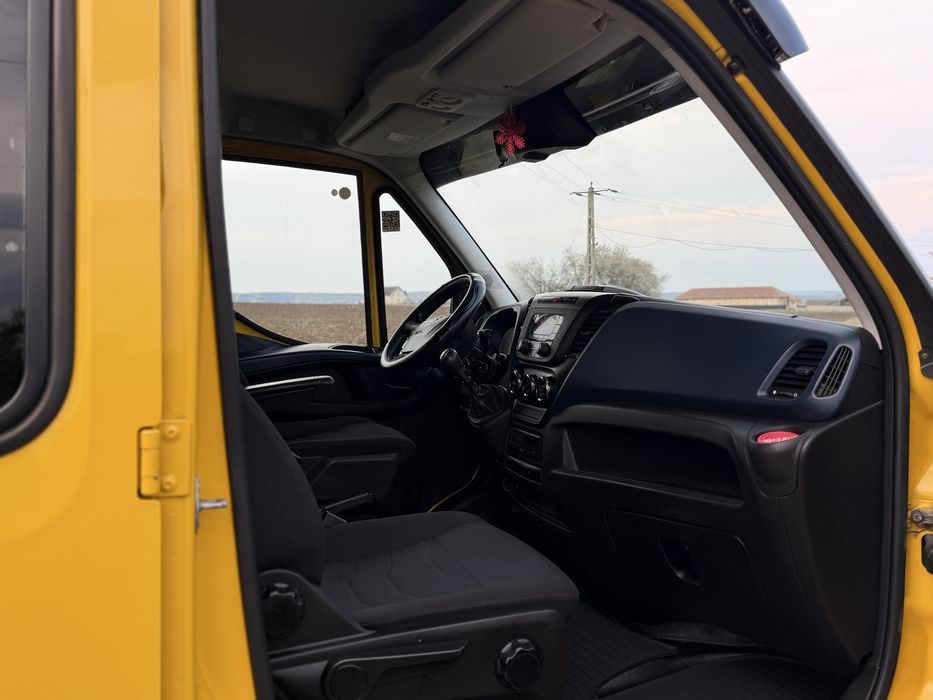 Iveco daily 35s18 5+1 locuri Adus recent autoplatforma