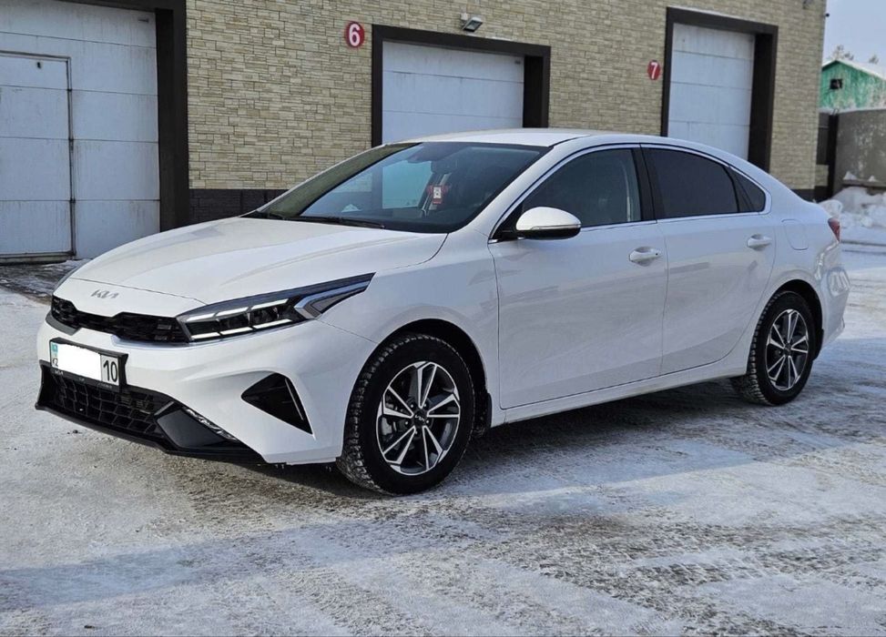 Kia cerato 2025 года