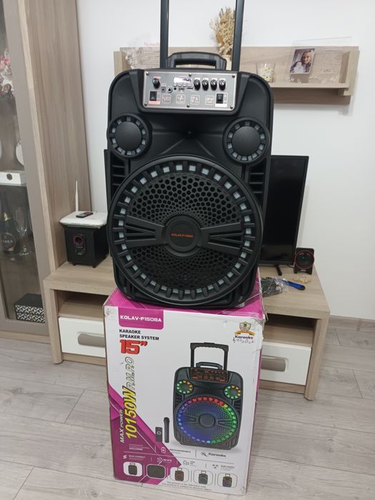 Boxă portabilă cu microfon