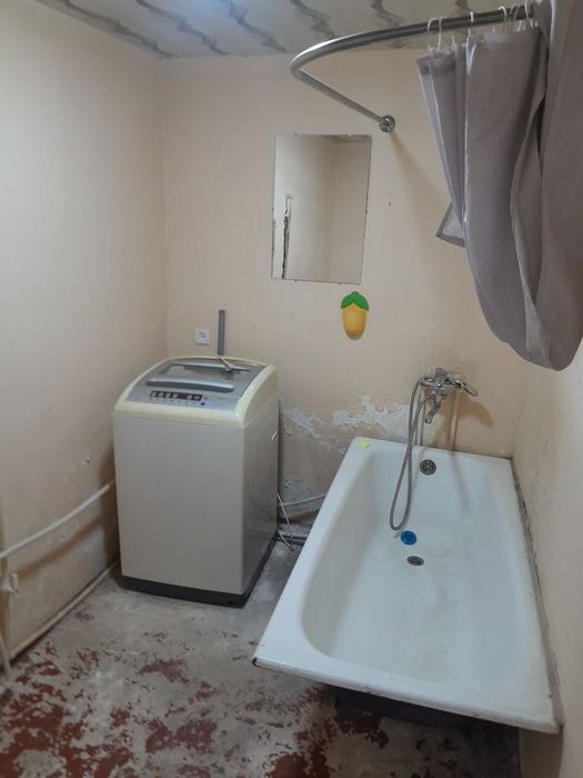 Янгиобод мах. 1,85 соток 2 хона ховли оилага ижарага топ. 300 у.е.