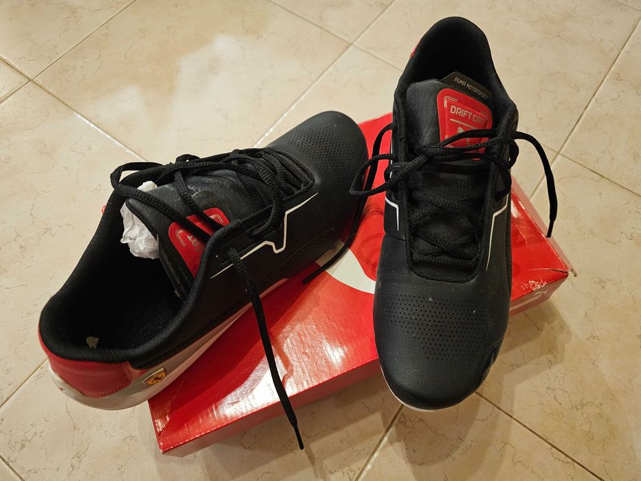 Нови маратонки, чиито номер не отговаря на номера на производителя.