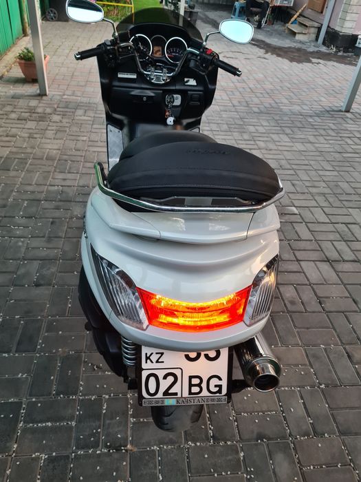 Yamaha Grand Majesti 250