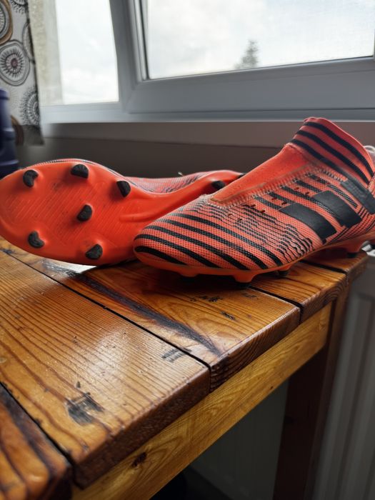 Футболни обувки Adidas Nemeziz